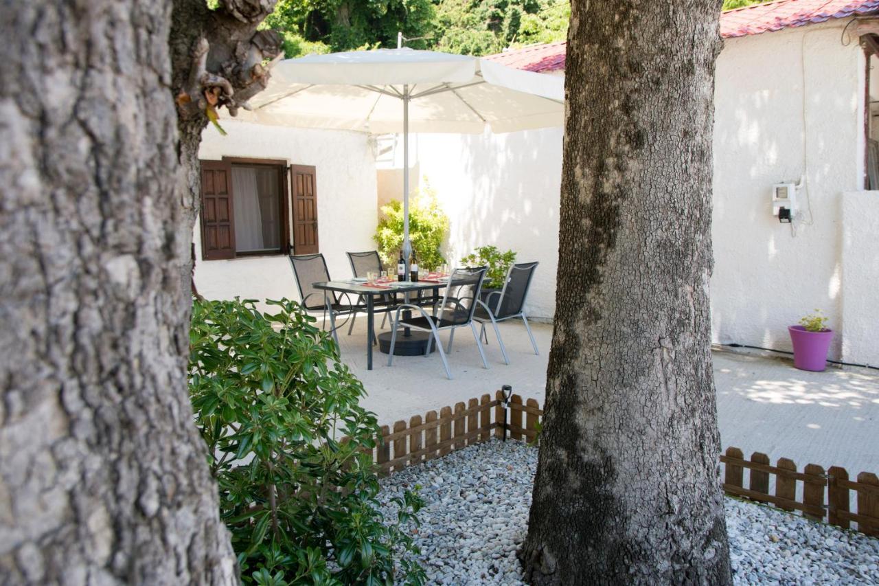 Summer House By The Sea Khorevtón Exterior foto